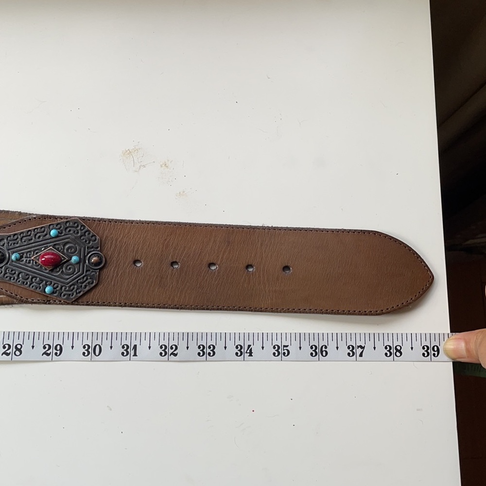 Vintage brown leather handcrafted belt - Picture 9 of 12